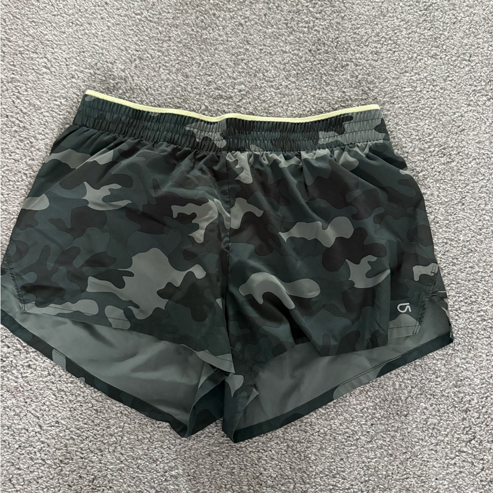 GAP camo athletic shorts